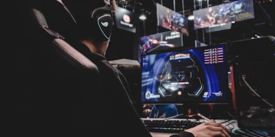 门徒娱乐游戏中心入口，包含最新游戏资讯、攻略和试玩